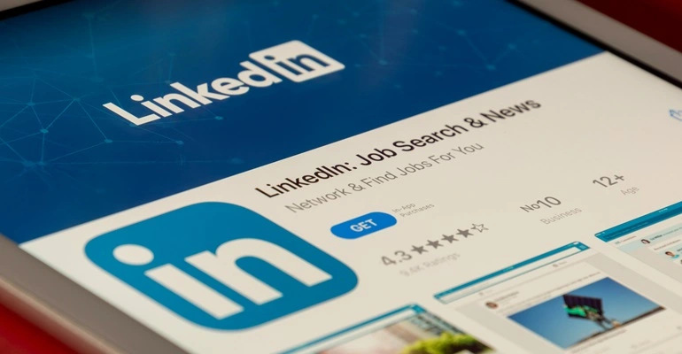 Expert tips on optimizing your LinkedIn profile for networking